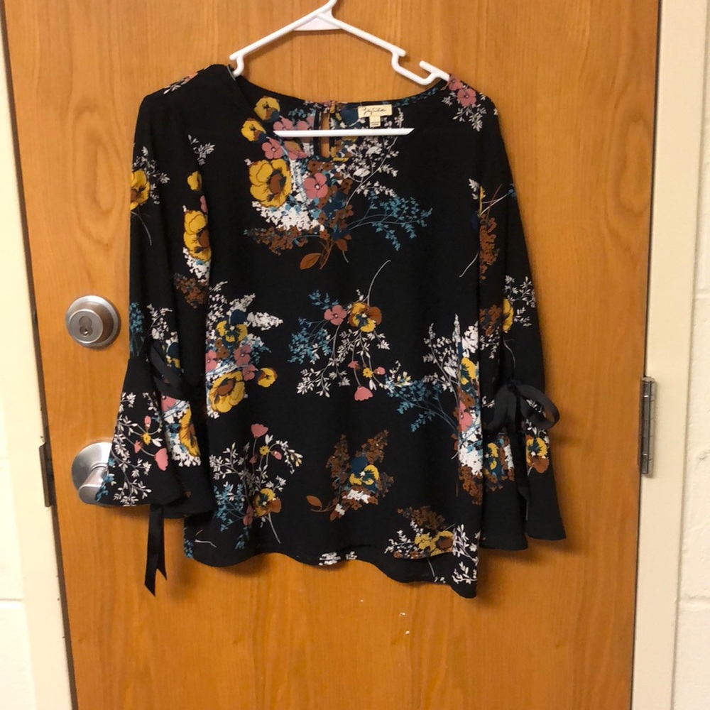 Women’s blouse
